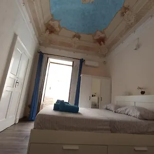 Art In Center Bed & Breakfast